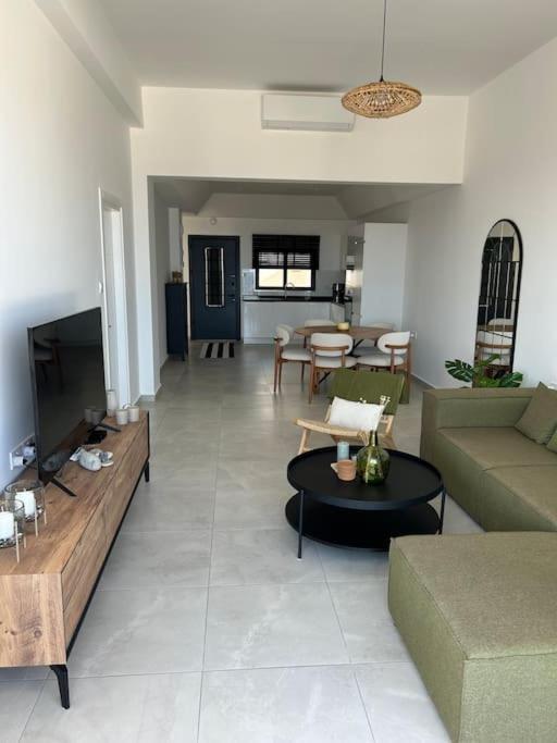 Penthouse Med Privat Saltvannsbasseng Pa Esentepe Beach Kyrenia  Exteriör bild